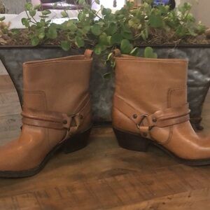 ANTONIO MELANI Tan Leather Ankle Boots